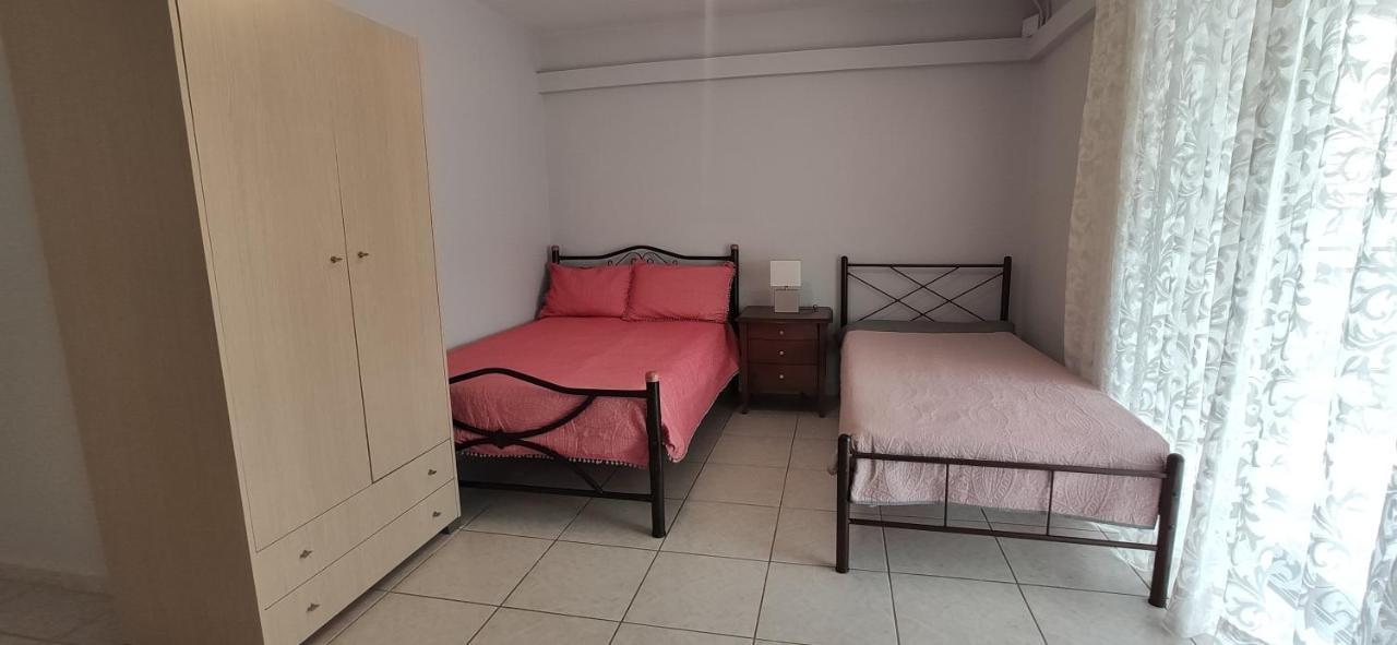Ostria Apartment Ierissós Ngoại thất bức ảnh